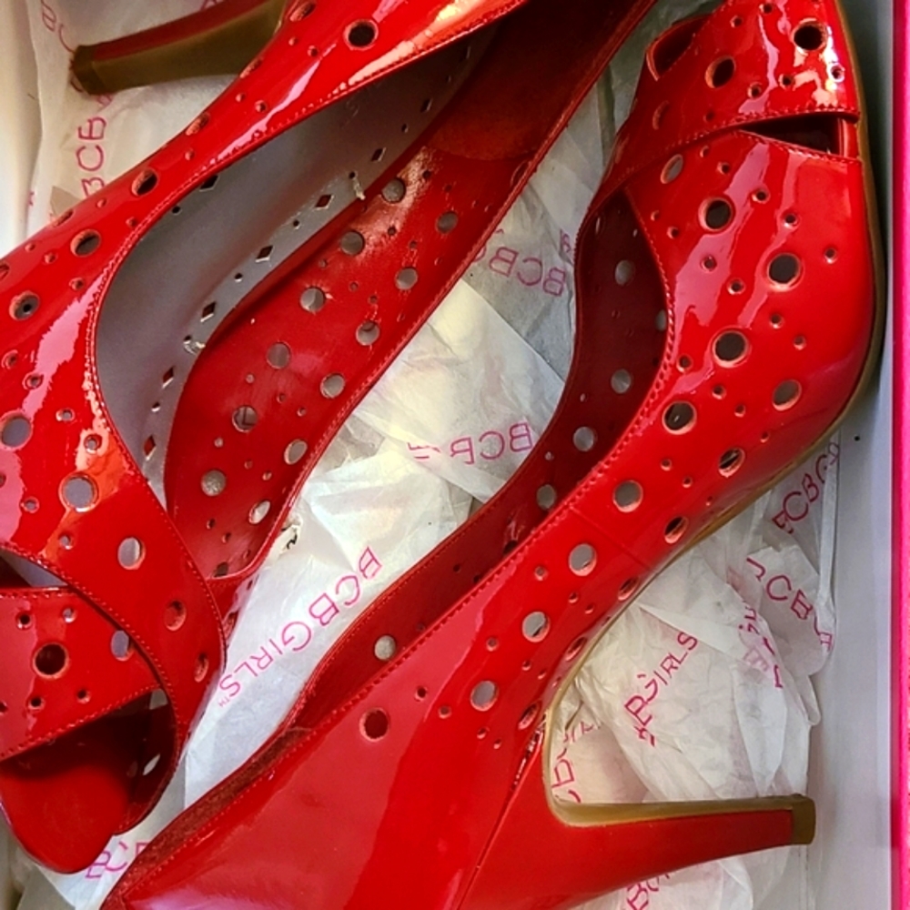 BCBGirls HEELS - Picture 4 of 4